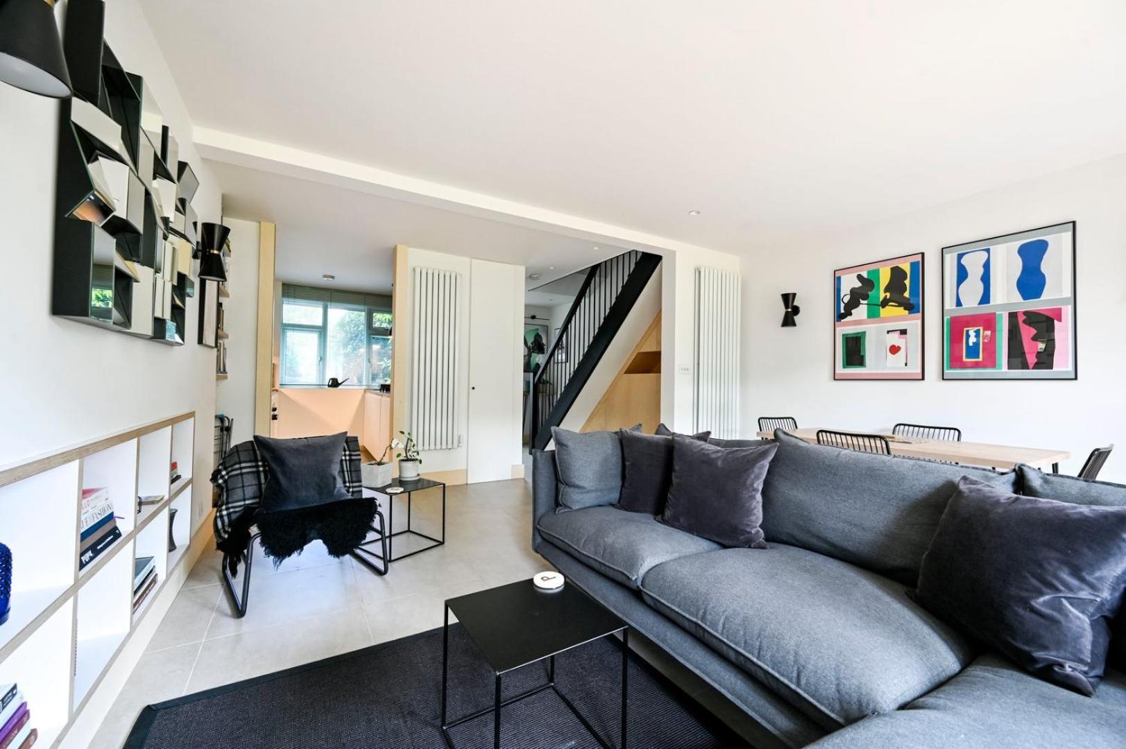 Appartamento Guestready - Bold Modernity Near Kennington Park Londra Esterno foto